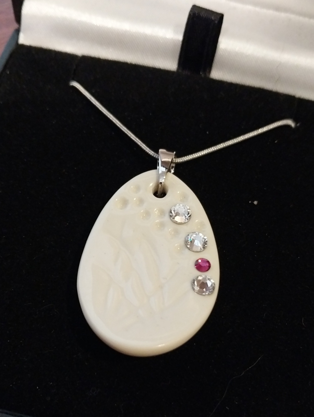 Belleek Living Designer Jewelry White Porcelain Australian Crystal Pendant